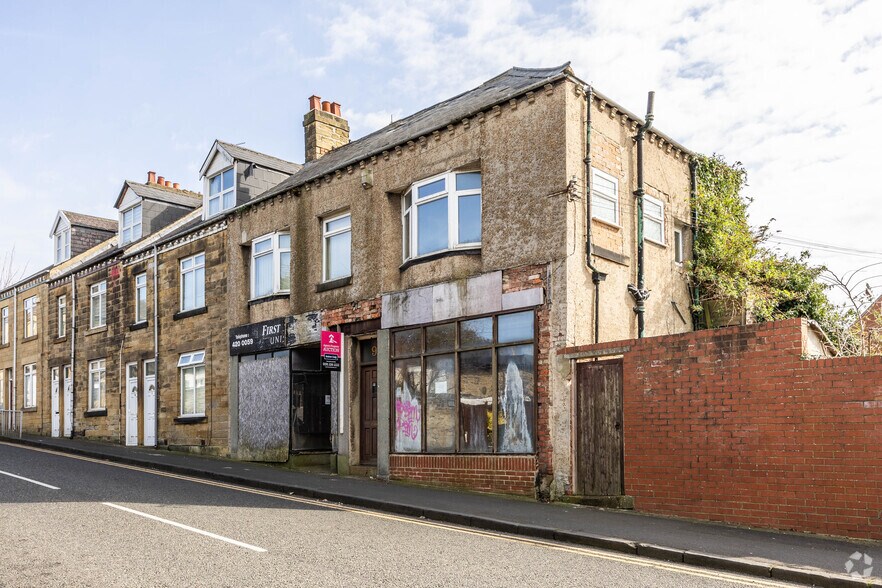 7-9 Belle Vue Bank, Gateshead for sale - Primary Photo - Image 1 of 3