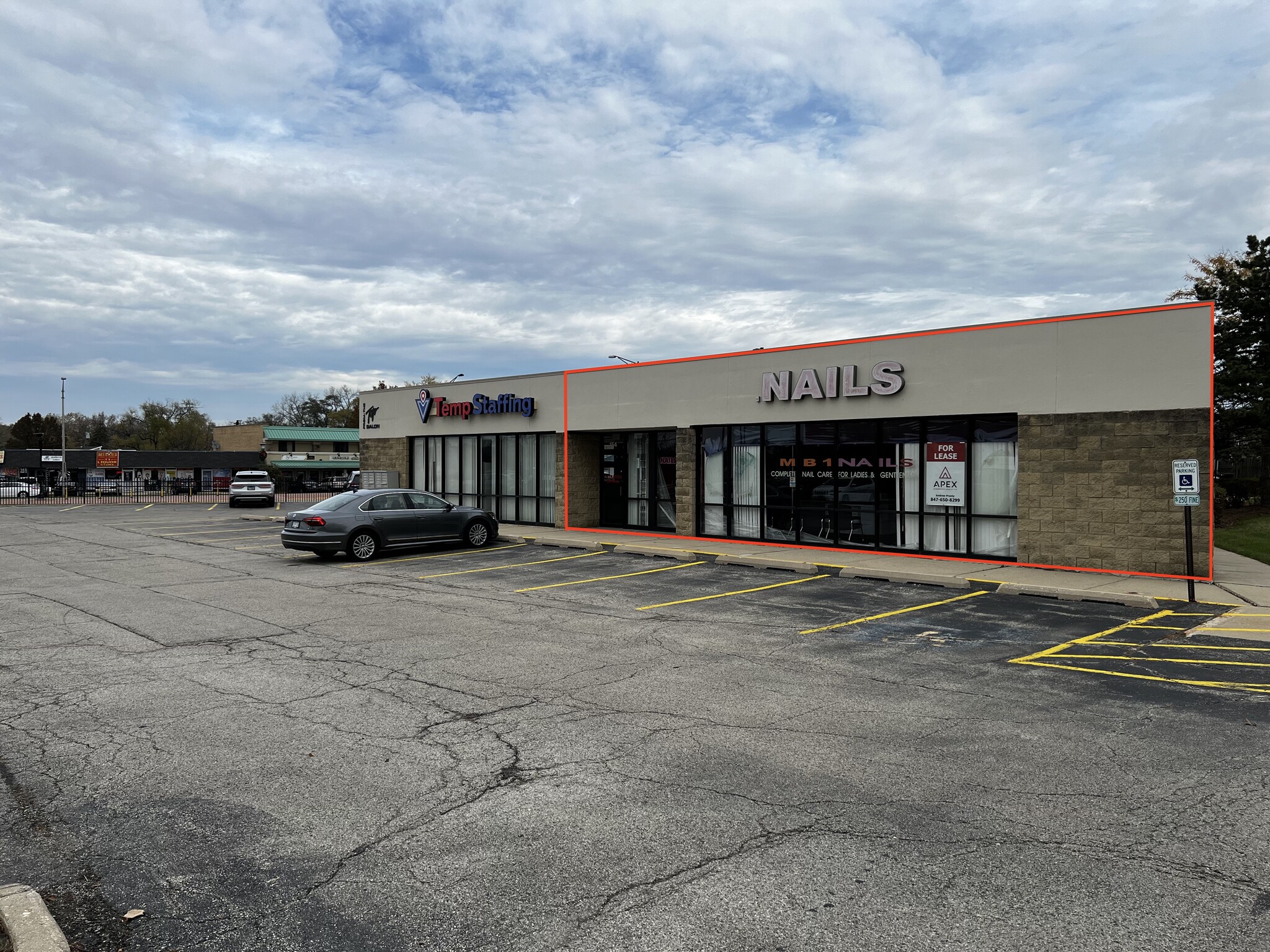 120-158 E Irving Park Rd, Wood Dale, IL for lease Building Photo- Image 1 of 5