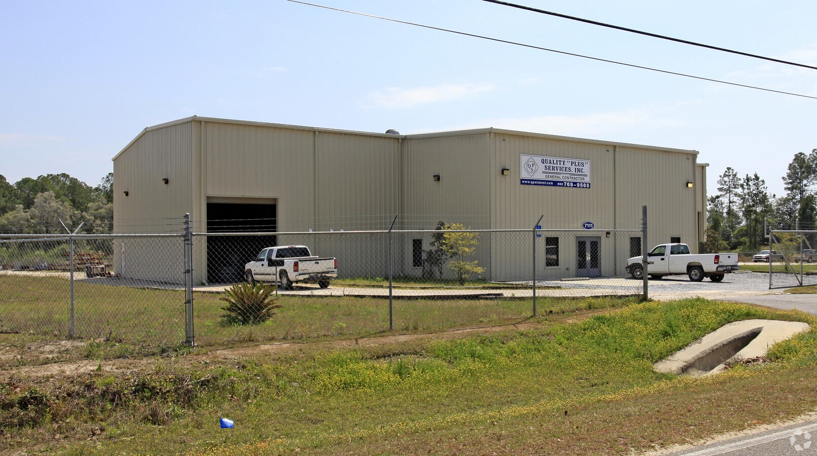 7111 Bayou Dr, Panama City, FL 32404