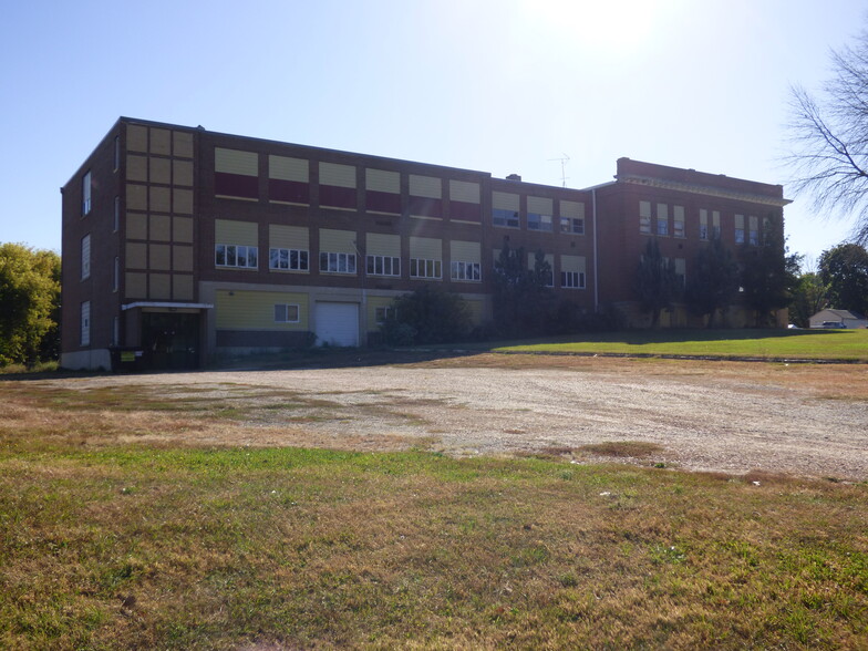 308 4th St, Welcome, MN for sale - Primary Photo - Image 1 of 6