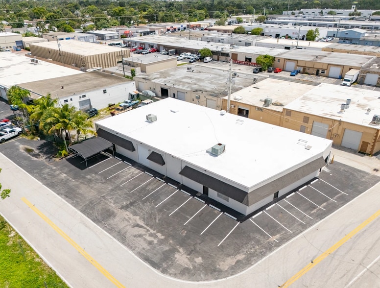 610 NE 29th St, Pompano Beach, FL for lease - Building Photo - Image 2 of 39
