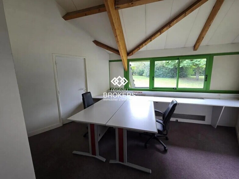 Office in SAINT-OUEN-L'AUMONE for lease - Interior Photo - Image 1 of 4