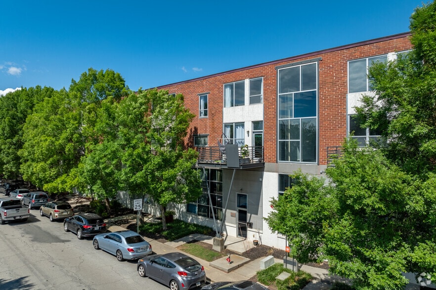 195 Arizona Ave NE, Atlanta, GA for sale - Primary Photo - Image 1 of 1