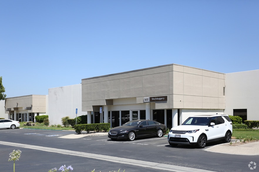 5425-5445 E La Palma Ave, Anaheim, CA for lease - Primary Photo - Image 1 of 14