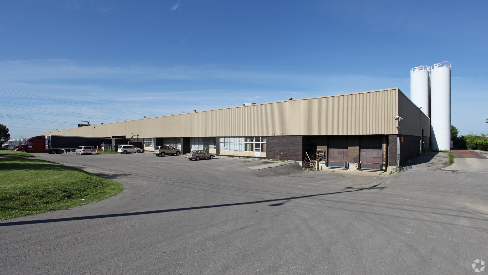 350-358 Flint Rd, Toronto, ON for sale Primary Photo- Image 1 of 1