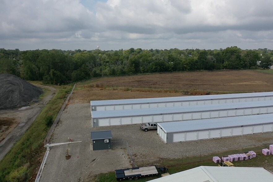 Executive Storage portfolio of 2 properties for sale on LoopNet.com - Building Photo - Image 1 of 6