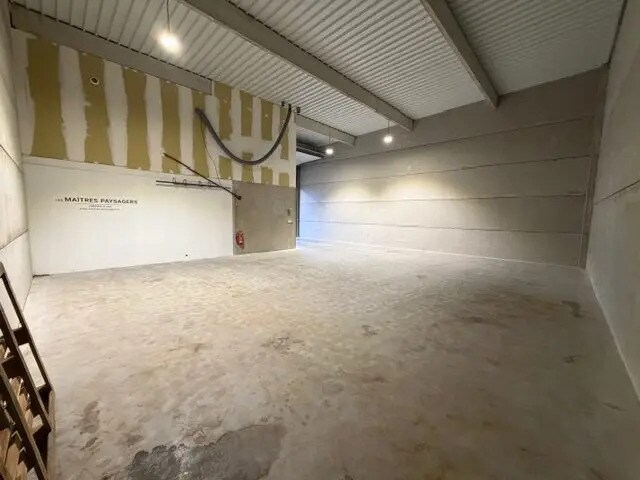 Flex in Mios for lease - Interior Photo - Image 2 of 10