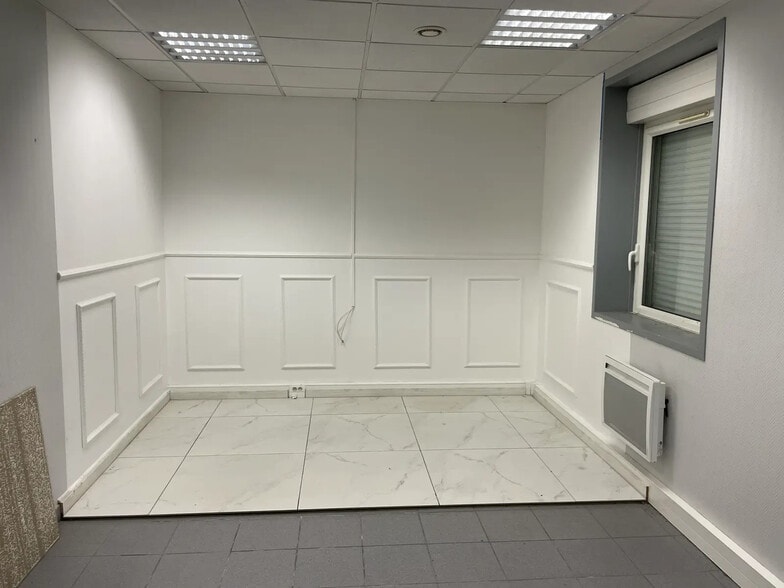 Rue Dury, Leforest for lease - Interior Photo - Image 3 of 4