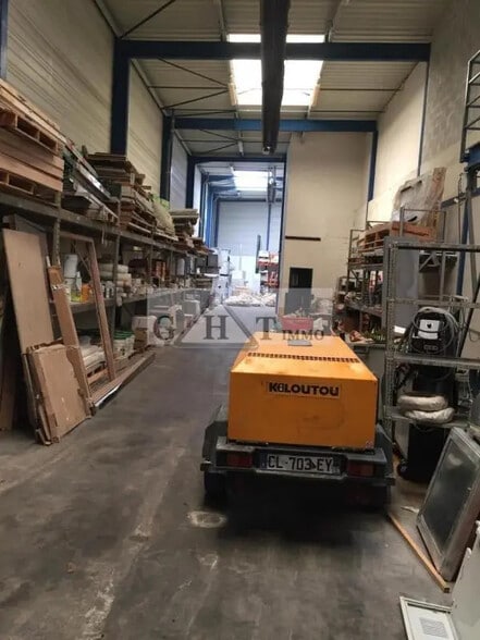 Industrial in Valenton for sale - Interior Photo - Image 2 of 2