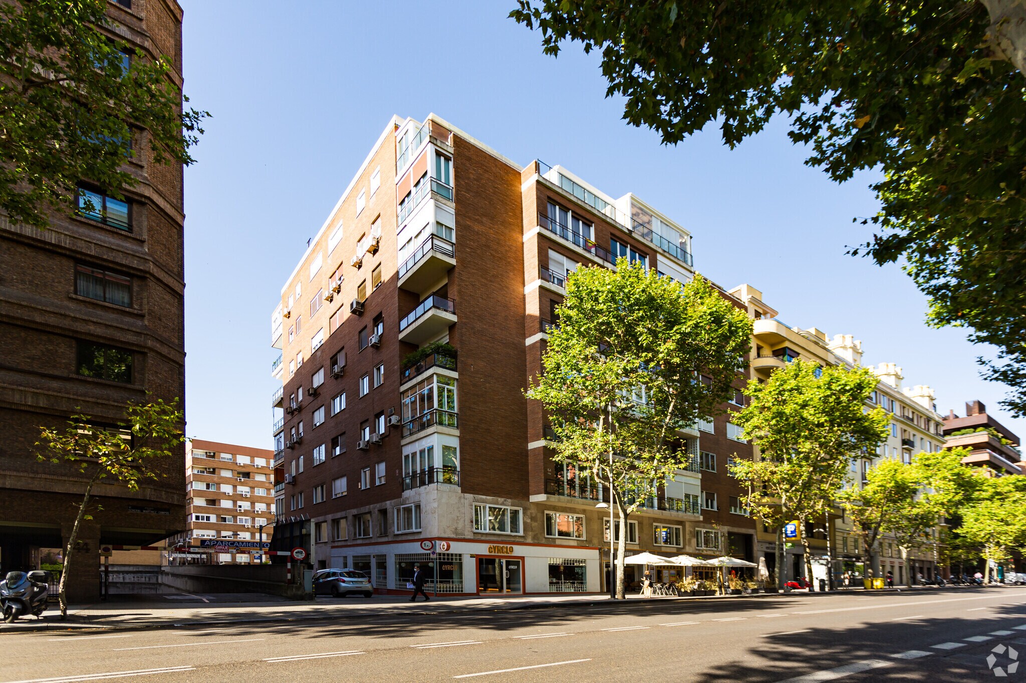 Paseo General Martínez Campos, 42, Madrid, Madrid for sale Primary Photo- Image 1 of 1