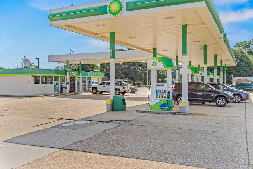 5924 Indian River Rd, Virginia Beach, VA for sale - Building Photo - Image 1 of 1
