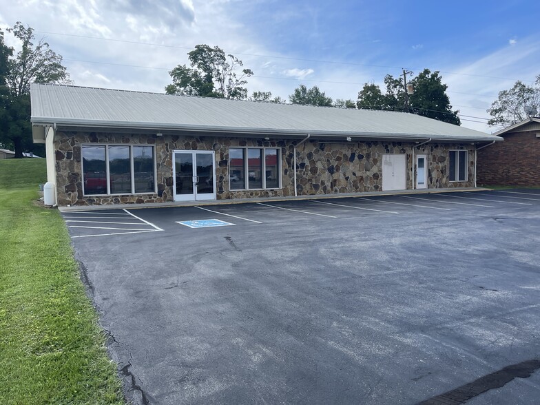 7426 Maynardville Hwy, Knoxville, TN for sale - Building Photo - Image 1 of 14