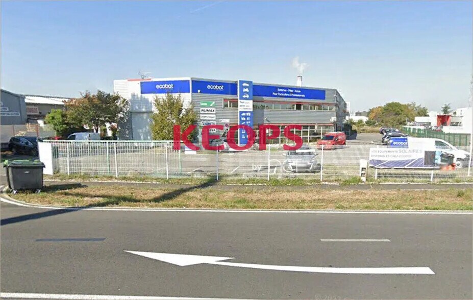 Flex in Toulouse for lease - Building Photo - Image 1 of 8