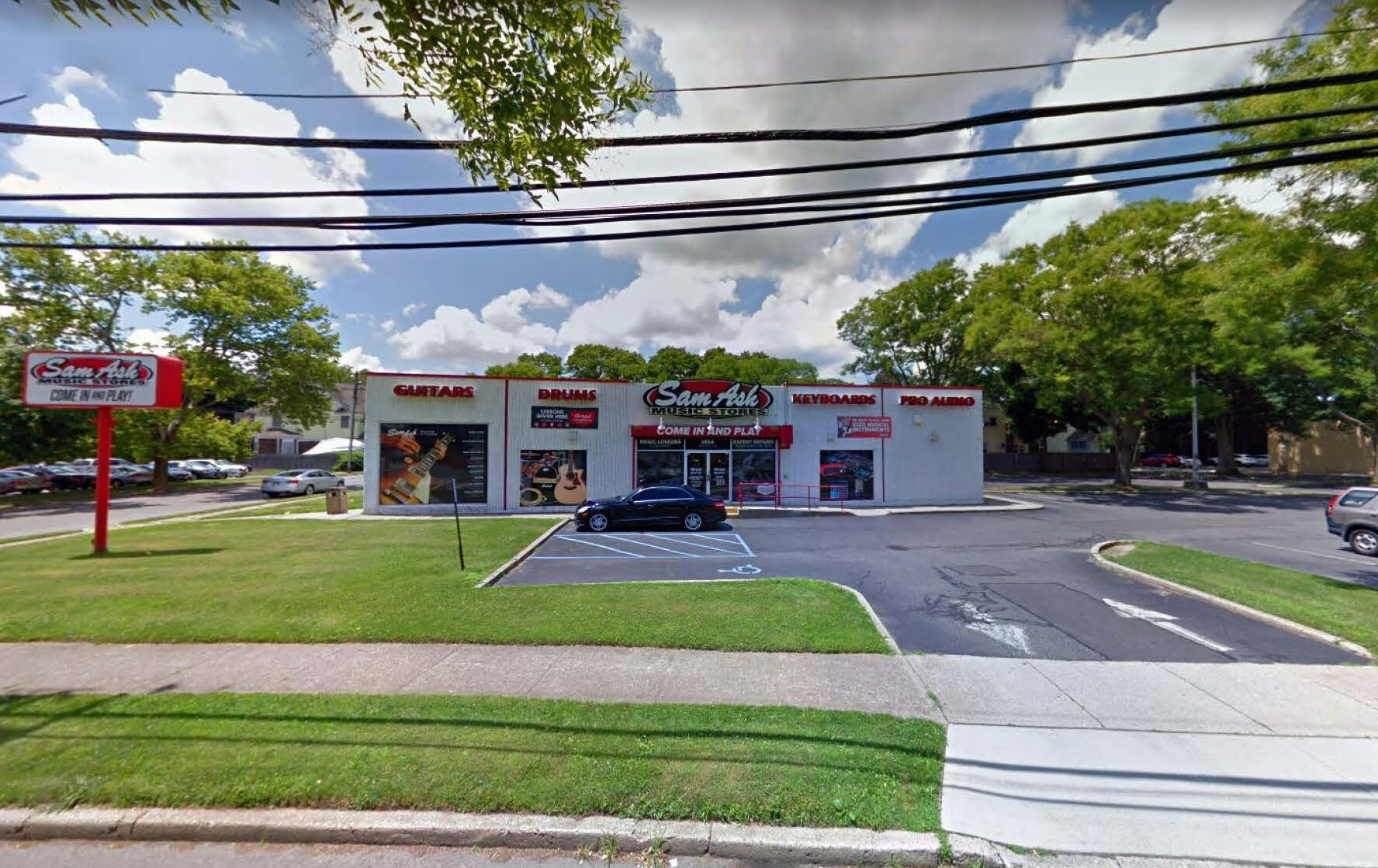 269 Old Walt Whitman Rd, Huntington Station, NY for lease Building Photo- Image 1 of 11