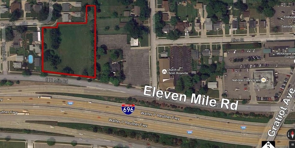 11 Mile Rd, Roseville, MI for sale - Primary Photo - Image 1 of 1