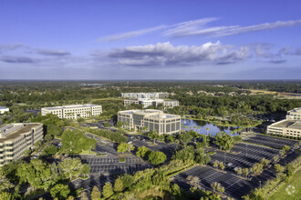 400 Colonial Center Pky, Lake Mary, FL - aerial  map view