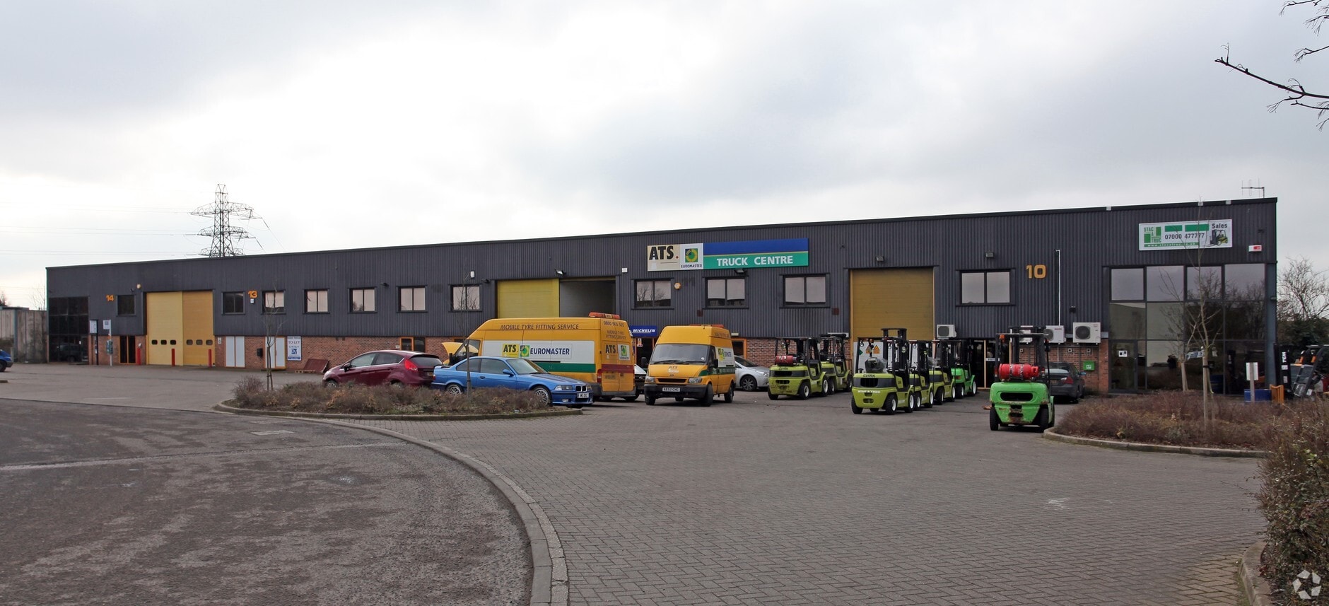 Pipers Ln, Thatcham, RG19 4NA