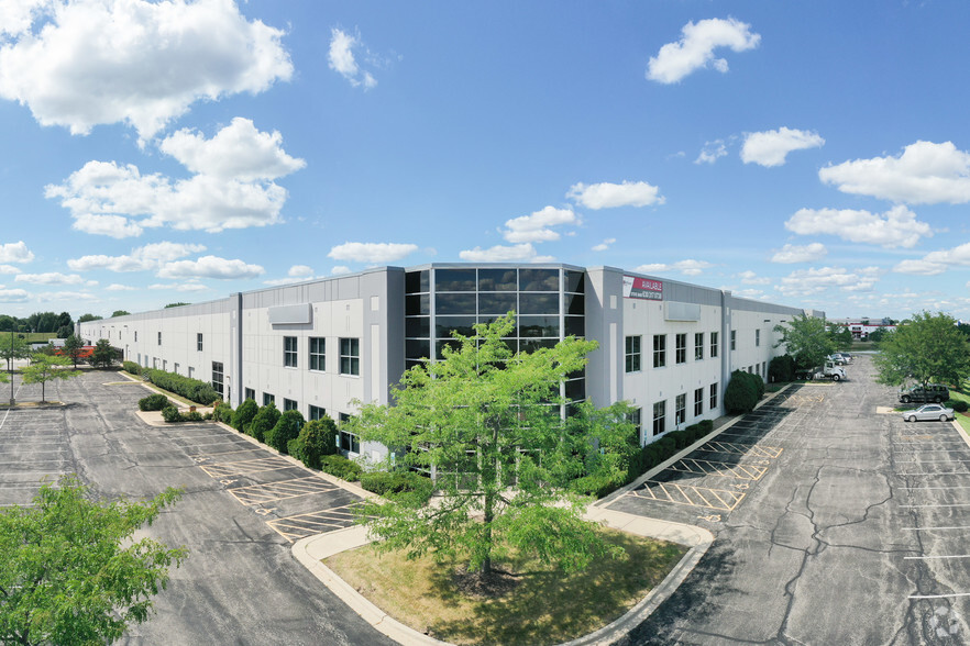 2400-2430 Galvin Dr, Elgin, IL for lease - Building Photo - Image 1 of 6