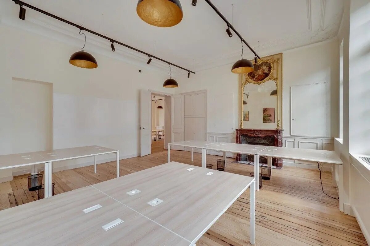9 Rue Fortuny, Paris for lease Interior Photo- Image 1 of 11