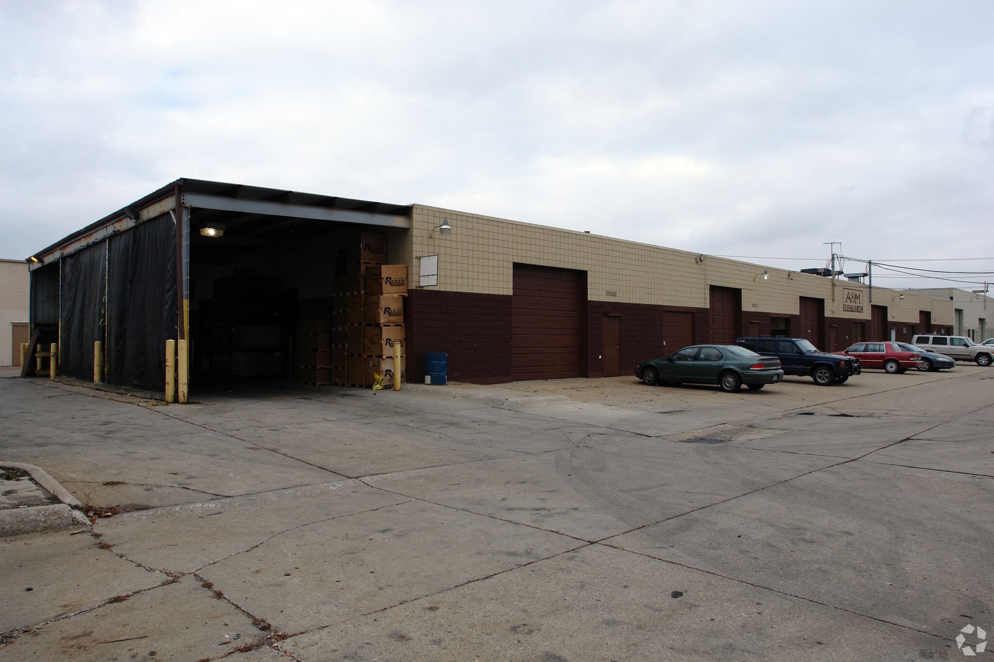 35560-35600 Groesbeck Hwy, Clinton Township, Mi 48035 - Industrial For 