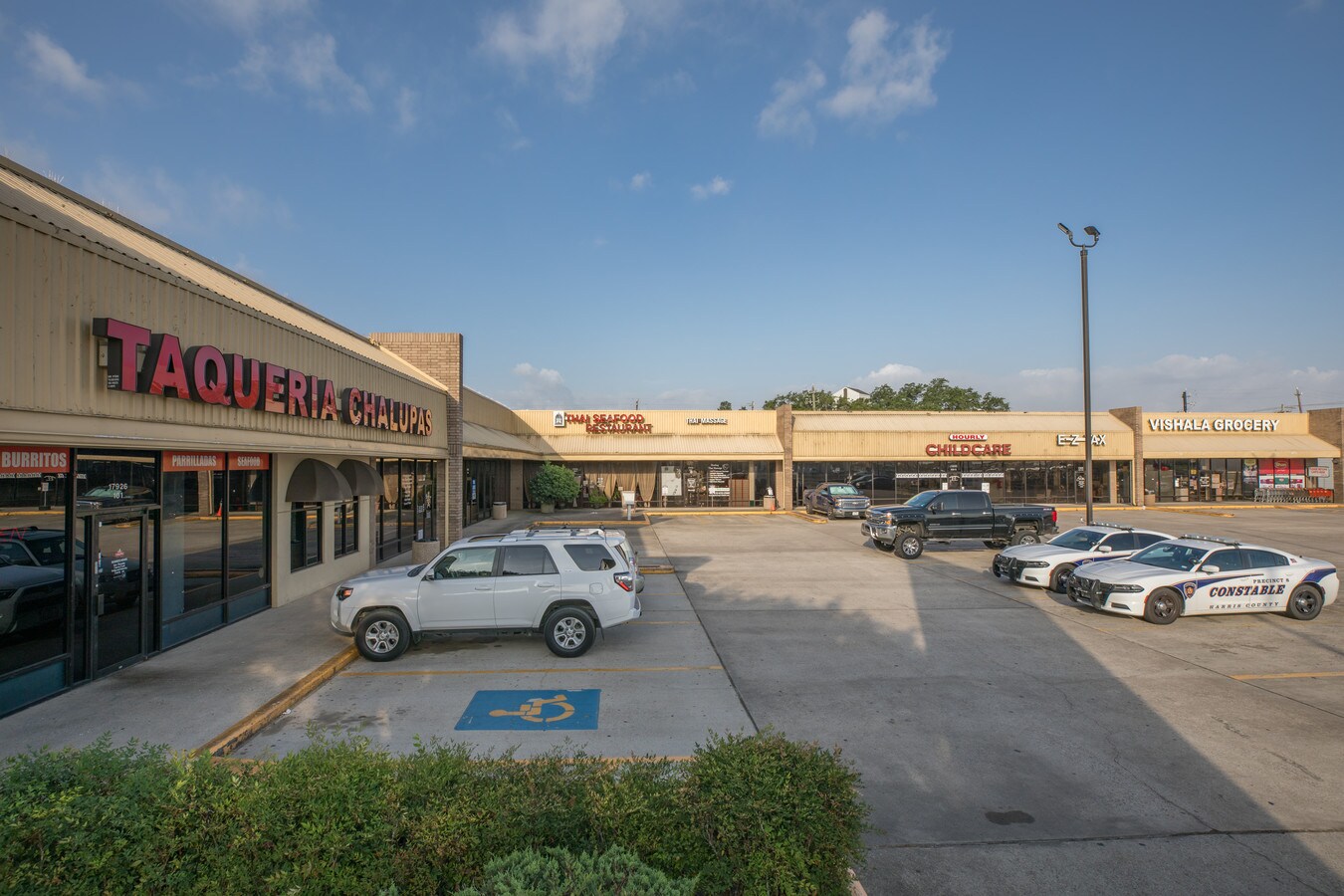 17926 Hwy 3, ster, TX, 77598 Storefront Retail/Office Property For