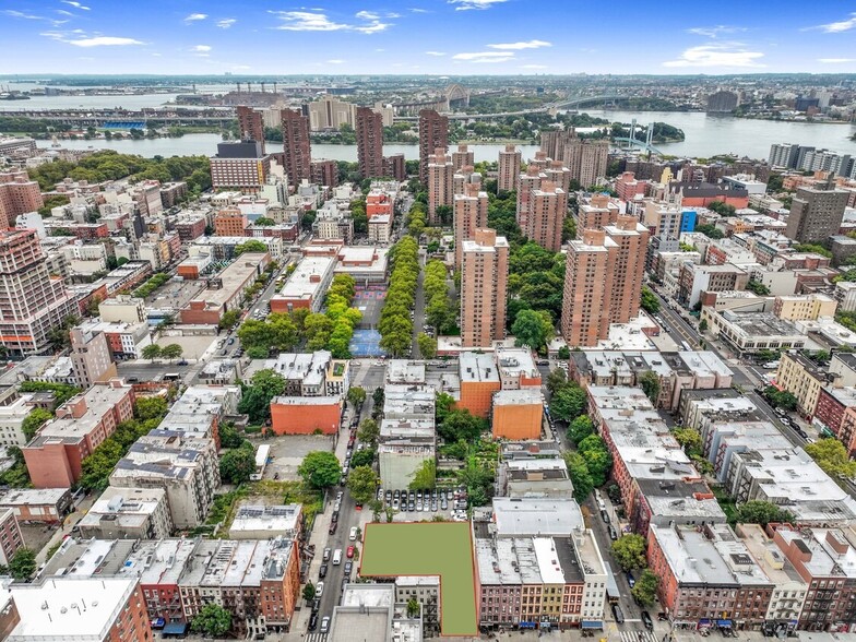 1725 Lexington Ave, New York, NY for sale - Aerial - Image 2 of 5