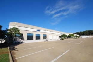1001 N Union Bower Rd, Irving, TX for lease - Building Photo - Image 3 of 7