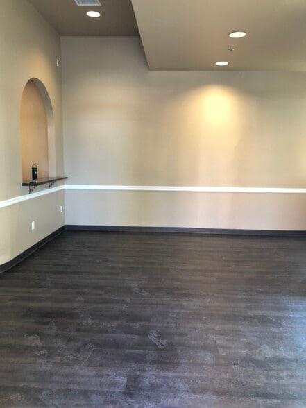 1000 Wigwam Pky, Henderson, NV for lease - Lobby - Image 2 of 7