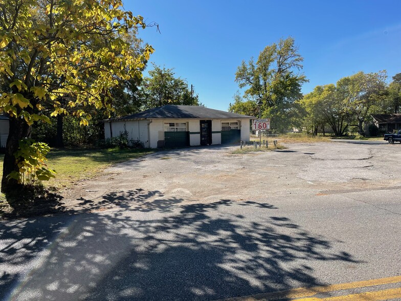 1502 3rd Ave NE, Ardmore, OK for sale - Primary Photo - Image 1 of 1