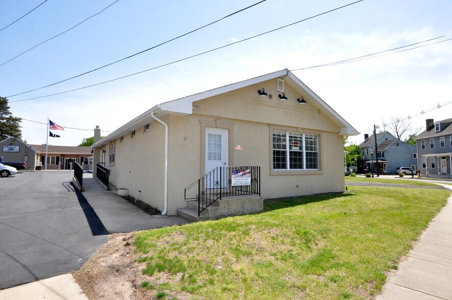 121 Main St, Vincentown, NJ for sale - Building Photo - Image 1 of 1