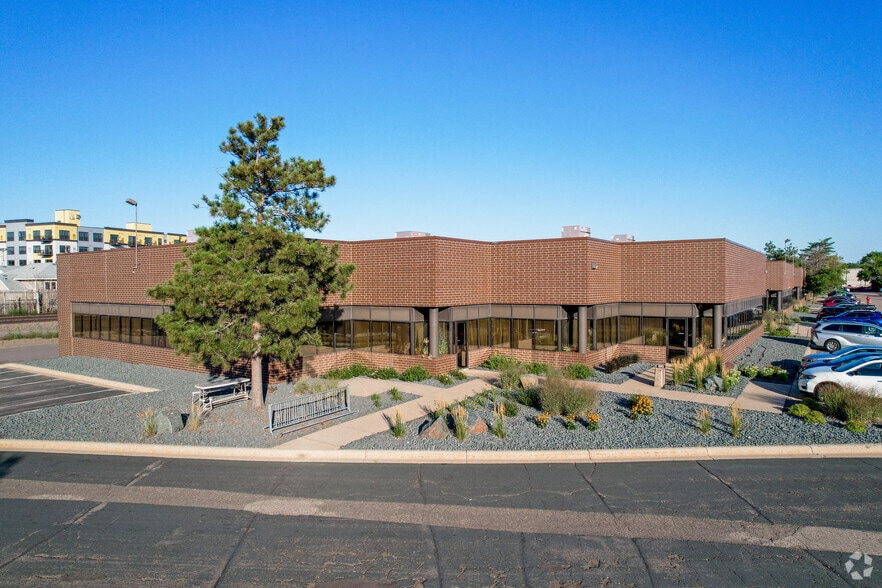 1021-1049 10th Ave, Minneapolis, MN for lease - Primary Photo - Image 1 of 5