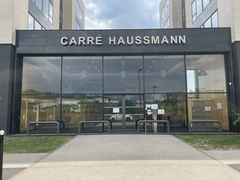 Office in Évry-Courcouronnes for lease - Building Photo - Image 2 of 26