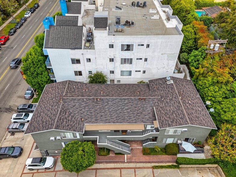 1940 S Beverly Glen Blvd, Los Angeles, CA for sale - Building Photo - Image 2 of 30