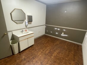 380 W Chestnut St, Washington, PA for lease Interior Photo- Image 2 of 4