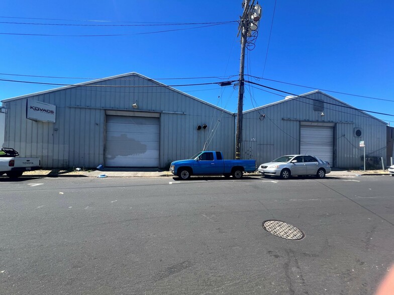 101-143 Market St, San Rafael, CA for lease - Building Photo - Image 3 of 18