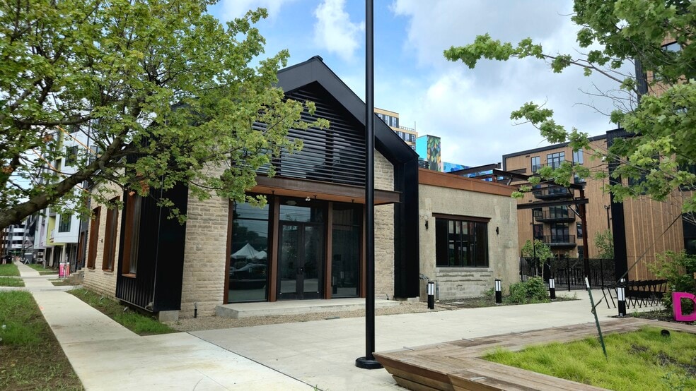 468 W State St, Columbus, OH for lease - Building Photo - Image 1 of 14