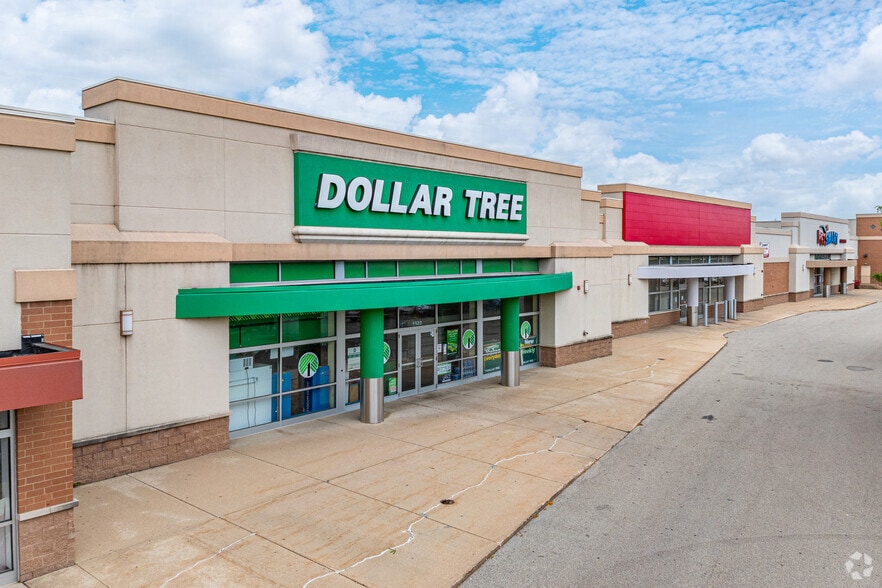 1522-1580 W Lane Rd, Machesney Park, IL for sale - Primary Photo - Image 1 of 1