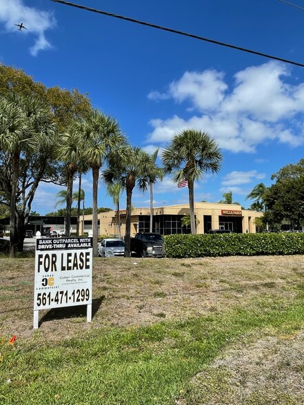 3401 S University Dr, Davie, FL for lease - Building Photo - Image 3 of 8