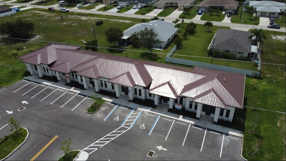 1624 Santa Barbara Blvd, Cape Coral, FL for sale - Aerial - Image 3 of 7