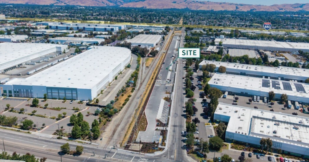 6150 Stewart Ave, Fremont, CA for lease Primary Photo- Image 1 of 2