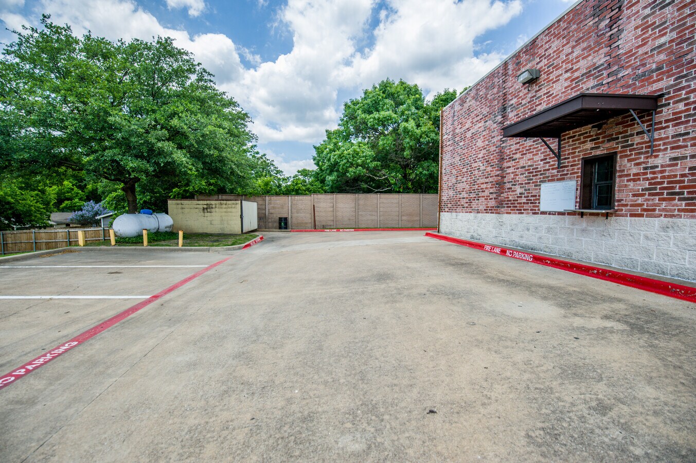 2520 W Ovilla Rd, Red Oak, TX 75154