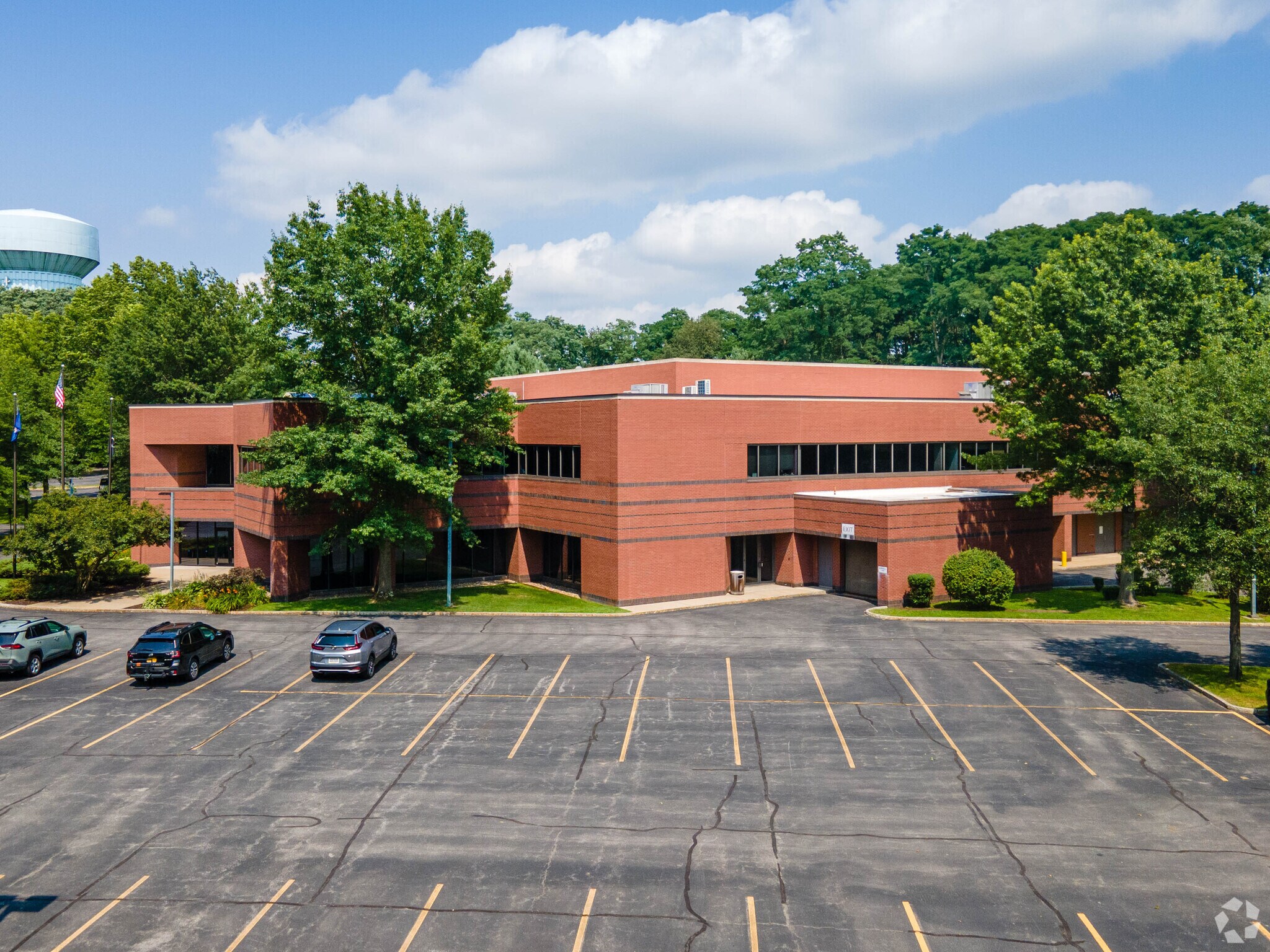 94 New Karner Rd, Albany, NY for lease Primary Photo- Image 1 of 29