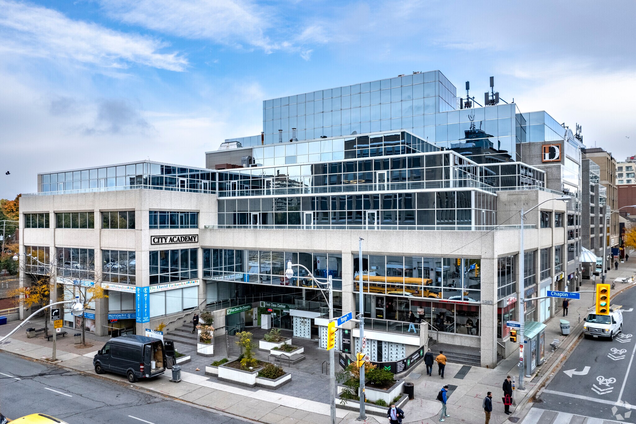 1910-1920 Yonge St, Toronto, ON for lease Building Photo- Image 1 of 12
