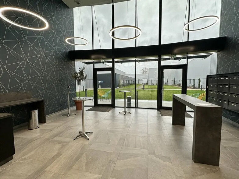 Office in Bischheim for lease - Lobby - Image 2 of 6