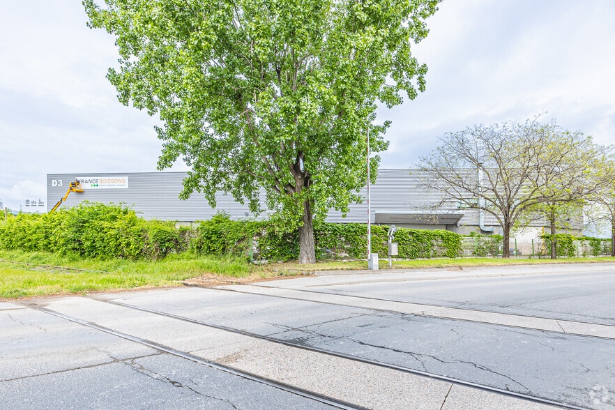 1-5 Route Du Bassin 6, Gennevilliers for lease - Building Photo - Image 2 of 4