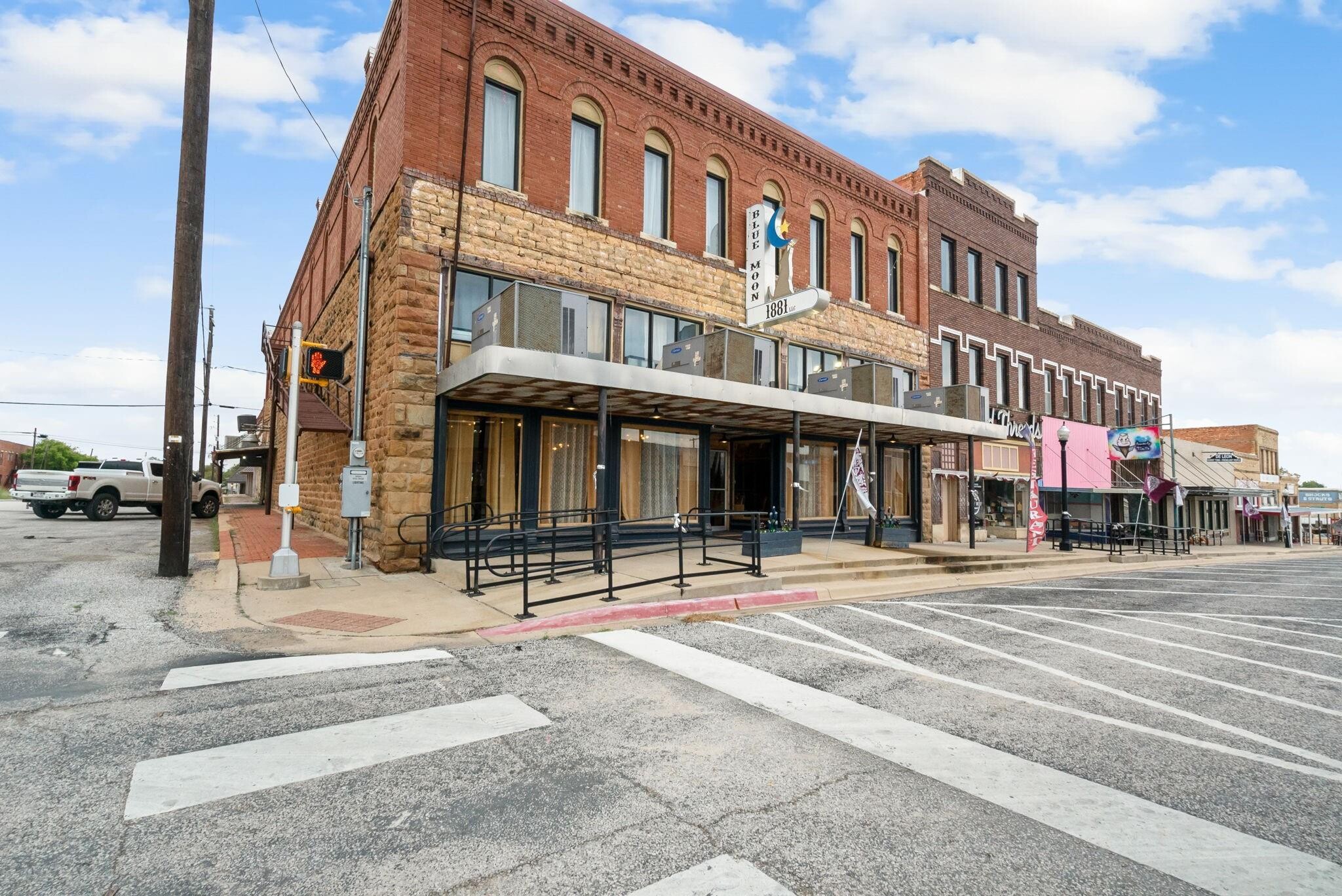 100 N Texas St, De Leon, TX for sale Building Photo- Image 1 of 40