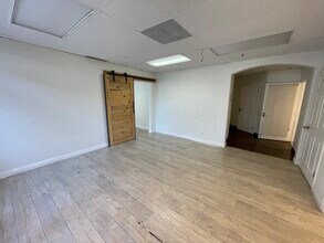 2488 Newport Blvd, Costa Mesa, CA for lease Interior Photo- Image 1 of 9