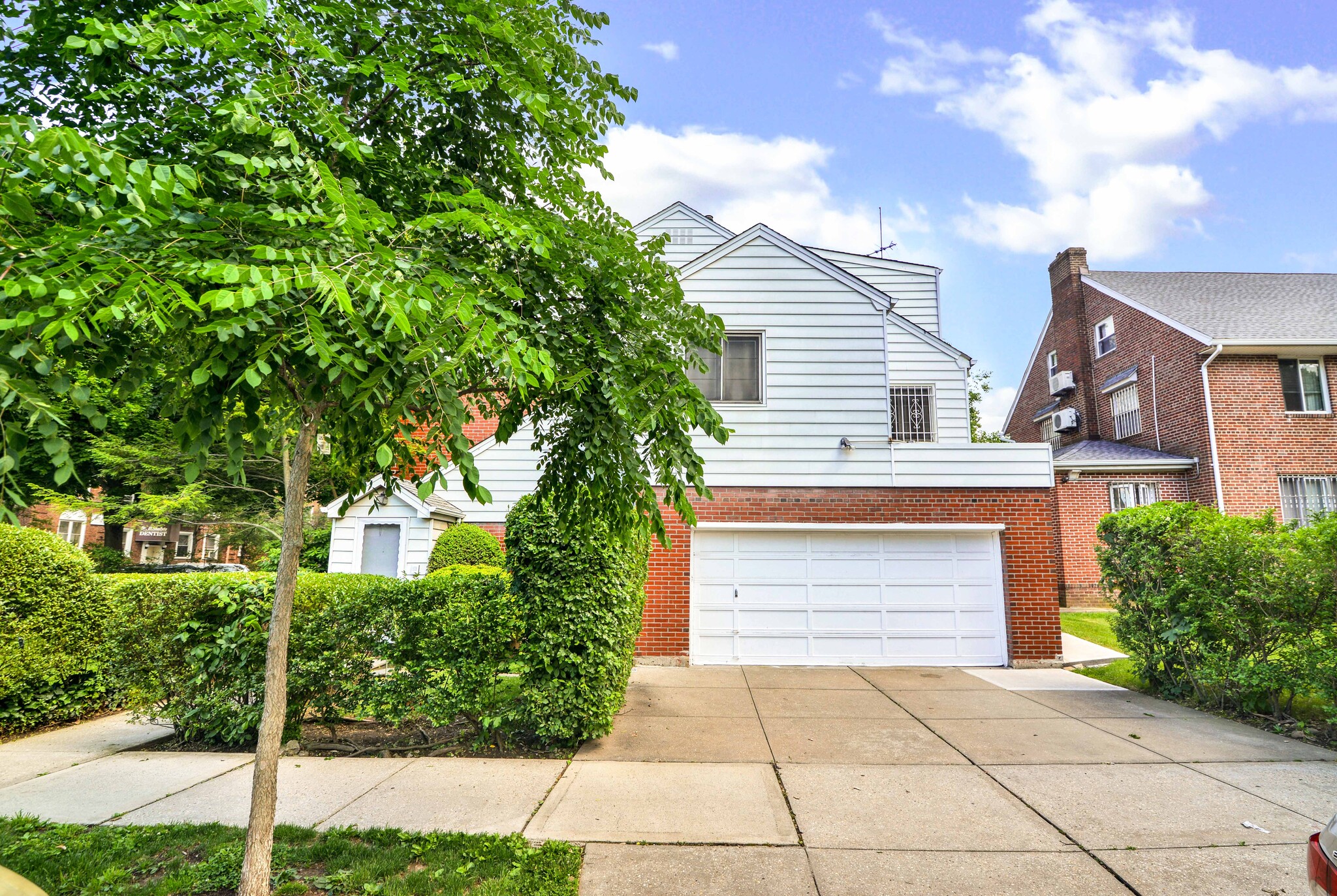 8106 Kew Gardens Rd, Kew Gardens, NY for sale Primary Photo- Image 1 of 1