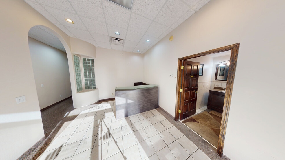 54 N Pecos Rd, Henderson, NV for lease - Building Photo - Image 3 of 26
