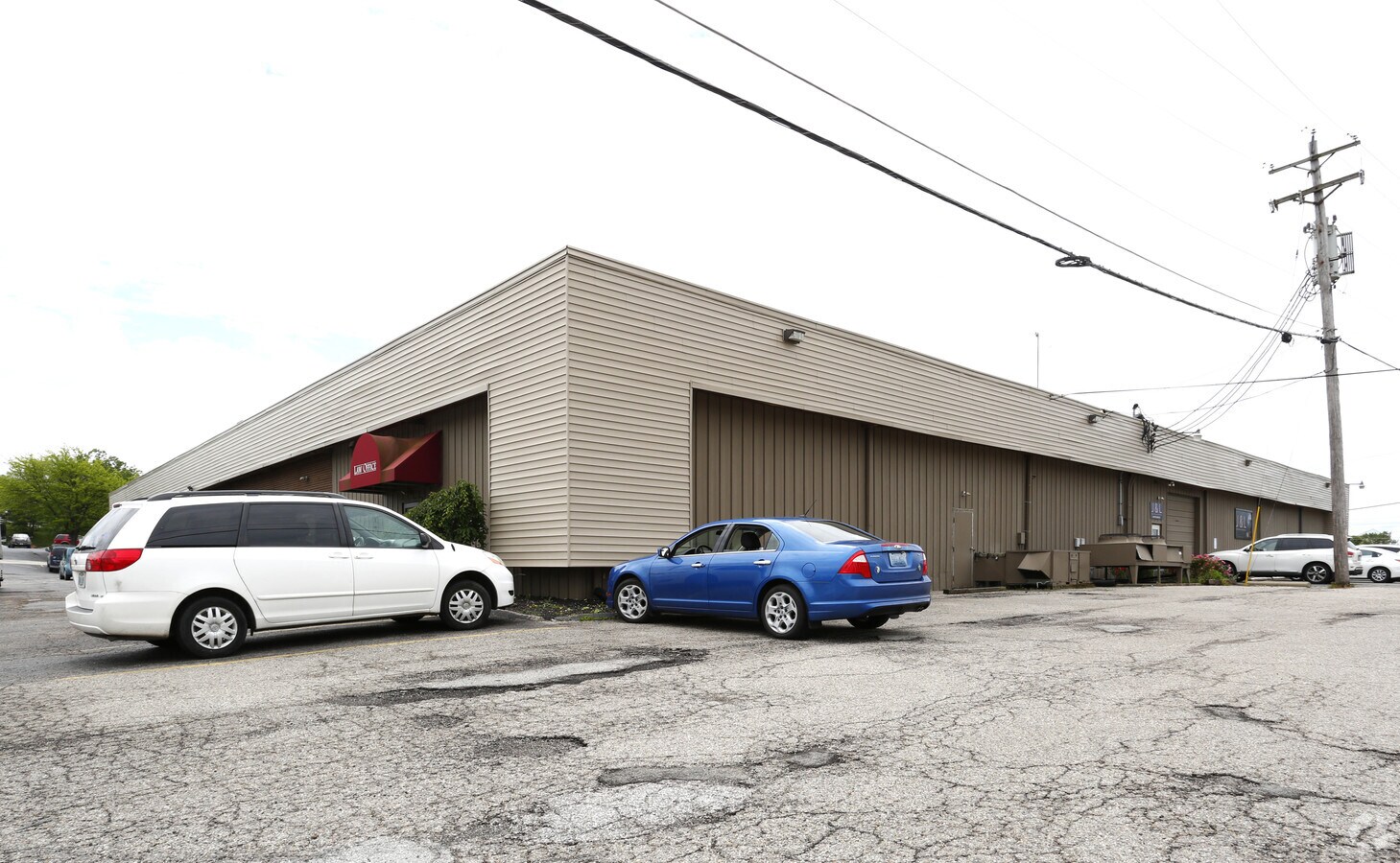 7851 Tanners Ln, Florence, KY 41042